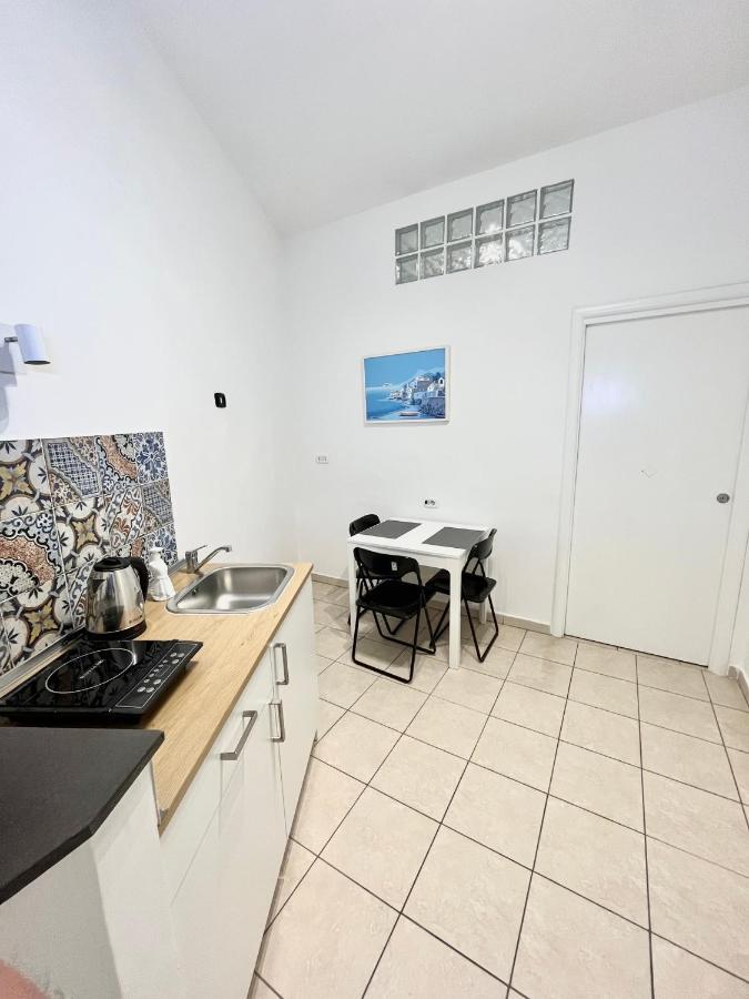 Romeo'S Maison Apartment เนเปิลส์ ภายนอก รูปภาพ